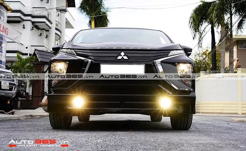 Mitsubishi Xpander nâng cấp bi gầm GTR tăng sáng 180%